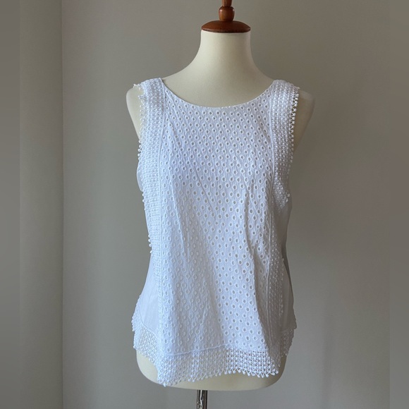 Who What Wear Tops - NWT Who What Wear cute white cotton eyelet sleeveless top